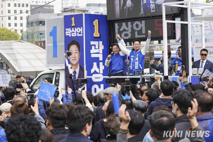 ‘한 표라도 더’ 막바지 유세 총력 [쿠키포토]