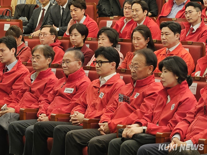 범야권 압승 예상, 표정 굳은 국민의힘 [쿡 정치포토]