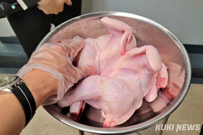 ‘신선’에 방점…첨단 시설 갖춘 하림 익산공장 [가봤더니]