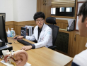 폭염에 두통, 어지럼증 생겼나… 왔다가 사라지는 ‘미니뇌졸중’ [건강 나침반]