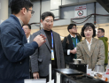 이상일 용인시장, ‘CES 2025’에서 기업육성 방안 논의