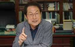 판을 흔들어놓은 이재명의 변신 [조희연의 공존사다리]