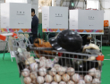 ‘틴팅샵·씨름장·고깃집...’ 제21대 대선 이색 투표소