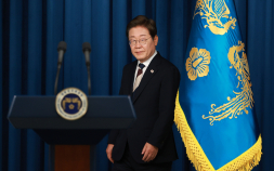 이재명, 최대 약점도 첫 시험대도 ‘외교’…실용주의로 돌파할까 [이재명 정부]