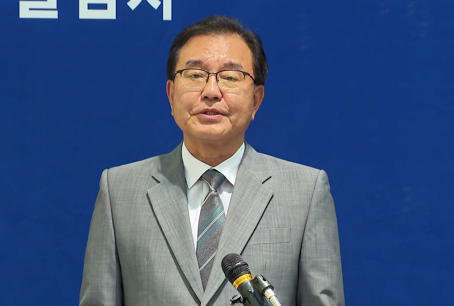 <b>채해병 특검</b>, 국방부·안보실 등 <b>압수수색</b>…‘VIP 격노설’ 정조준