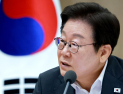 李대통령 “한일 합의 뒤집지 않는다”…日방문 앞두고 메시지