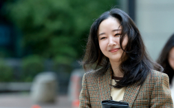 하이브 “뉴진스 막후 민희진” vs 민희진 “막장드라마 써”…260억 풋옵션 두고 설전