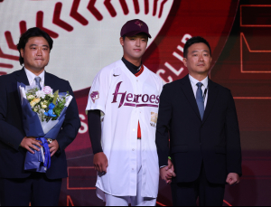 ‘박석민 아들’ 북일고 박준현, KBO 신인드래프트 전체 1순위로 키움행