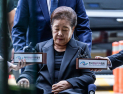 통일교 ‘정교유착’ 한학자‚ 구속심사 출석…눈 감고 묵묵부답 [쿠키포토]
