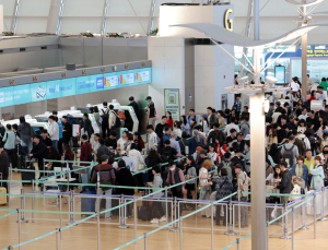 추석 연휴 ‘최장 열흘’…인천공항 최대 245만명 몰린다 [쿠키포토]