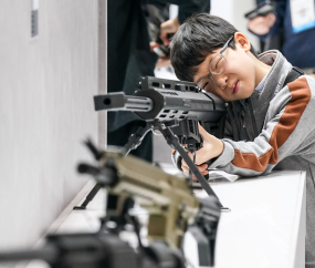K방산 꿈나무들‚ 킨텍스에 모이다…ADEX 2025 ‘퓨처스 데이’ [쿠키포토]