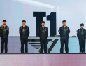 탈락 위기서 살아남은 T1, 100T에 진땀승…2승2패조 진출 [롤드컵]