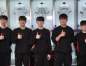 ‘페이커 캐리’ T1, 역경 딛고 8강 진출…3연패 시동 걸었다 [롤드컵]