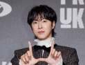 “이건 첫 번째 정규”…‘데뷔 22년차’ 진짜 유노윤호 담은 ‘아이-노’ [쿠키 현장]