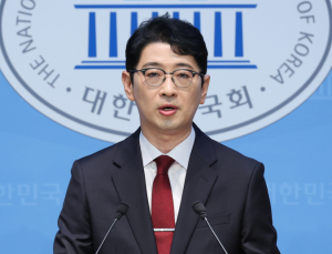 주진우, 당대표로 복귀한 조국에 법적 대응 예고…“허위사실 유포, 형법 위반의 도사”