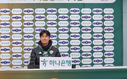 정조국 코치가 전한 진심 “포옛 감독님한테 많이 배웠다” [쿠키 현장]