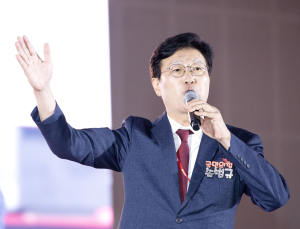 국힘, ‘추행 혐의 피소’ 손범규 대변인 사표 수리…“진실 밝힐 것”
