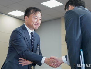 방미통위원장 자질‧정치 중립성 두고 충돌…與 “적임자”‧野 “폴리페서”
