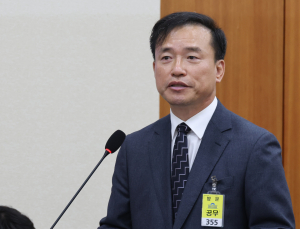 李대통령, 김종철 초대 방미통위 위원장 임명안 재가