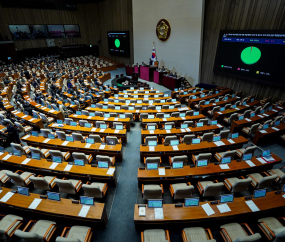 내란전담재판부법, 與 주도로 본회의 통과…국민의힘 표결 불참 [쿠키포토]