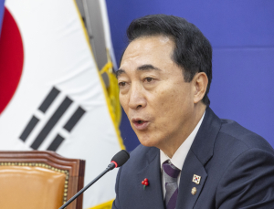 與 박수현 “김병기, 사안 중히 보고 있어…조만간 입장 밝힐 것”