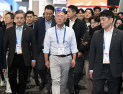 정의선 회장, 젠슨 황과 CES서 두 번째 ‘깐부 회동’…AI 협력 강화 논의해 [CES 2026]