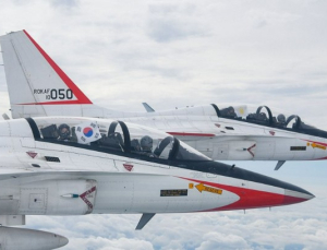 공군 “T-50 전복 사고, 연료조절장치 이상에 비상착륙…제동장치 미작동 겹쳐”
