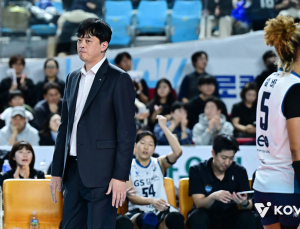 이영택 GS칼텍스 감독 “전체적으로 흔들린 경기” [쿠키 현장]