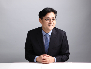 청와대 정무수석에 홍익표…지방선거 앞두고 정무 라인 정비
