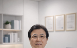 "야간뇨, 나이 탓으로 넘기면 치료 시기 놓친다"