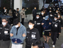 869명 피해 캄보디아 사기 조직 한국 송환…73명 중 72명 구속영장