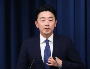강훈식 “캐나다 산업협력 논의…K-잠수함 홍보 예정”