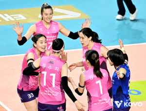 흥국생명, 페퍼 3-1 제압…선두 도로공사 4점 차 ‘맹추격’ [쿠키 현장]