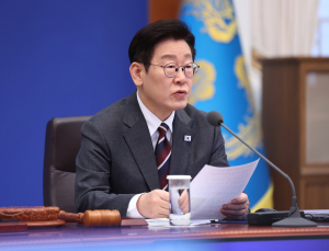 李대통령 “창업 중심 국가로 대전환…문턱 낮추고 파격적 지원”
