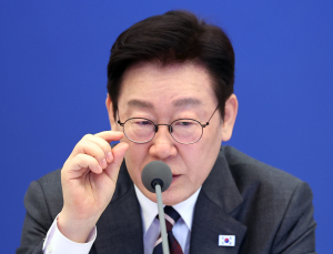 답답함 커진 李, SNS로 앞질렀다…정책 드라이브 전면화