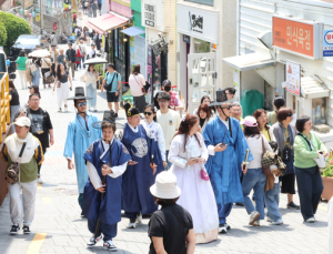 “전주 가려다 포기했어요”…외국인 관광객 발목 잡은 이동 장벽 [지방관광 실태 보고서②]