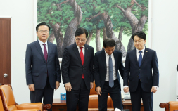 ‘사법개혁’ 두고 與는 속도전·野는 저지전…설 지나면 본회의 격돌 전망