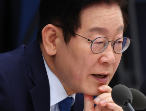 李대통령 지지율 64%…민주 43%·국힘 22% [한국갤럽]