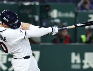 ‘푸른 눈의 태극전사’ 위트컴 연타석 홈런 작렬…한국, 체코전 8-3 리드 [WBC]