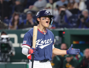 ‘경우의 수’ 뚫은 한국, 호주 7-2 제압…2라운드 극적 진출 [WBC]