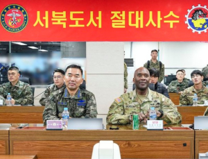 합참의장, 브런슨 사령관과 서해 최북단 백령도 방문…연합작전태세 점검