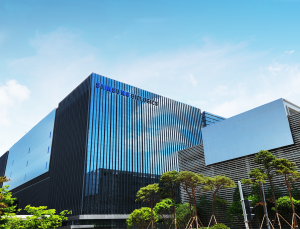 CDMO 선두 경쟁 속 삼성바이오로직스 파업 위기…대규모 투자 차질 우려