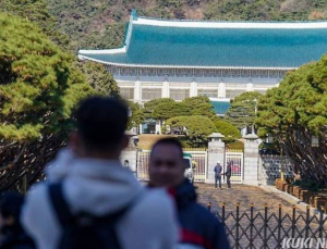 靑 “적대적 언사 평화공존에 도움 안 돼”…김정은 “韓 가장 적대적 국가” 강경 발언
