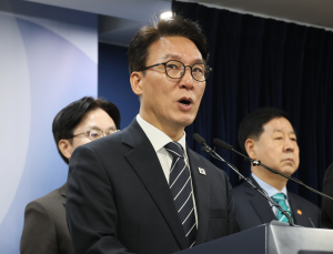 金총리 “비상경제 대응체계 전환”…靑 비상경제상황실 가동