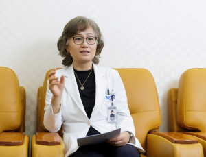 PD-L1 낮은 폐암 치료 ‘옵디보+여보이’ 병용요법 관심↑…“비용 부담 관건” [쿠키인터뷰]