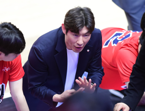 양동근 모비스 감독 “함지훈은 내 농구 인생의 1.5등…오늘 끝까지 뛰게 할 것” [쿠키 현장]