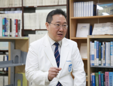 원자력병원을 국산로봇 수술 허브로…‘레보아이’로 해외 의료진 교육에 앞장서