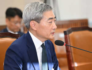 신현송 “신상 논란 송구…정리 후 한국 경제에 헌신” [쿠키포토]