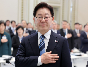 李대통령 “홍해 통한 첫 원유 수송 성공…중동 위기 대응 성과”