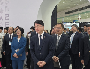 WIS 2026서 선보인 이통3사의 AI 전환…류제명 “통신사가 AI 생태계 핵심” [현장+]